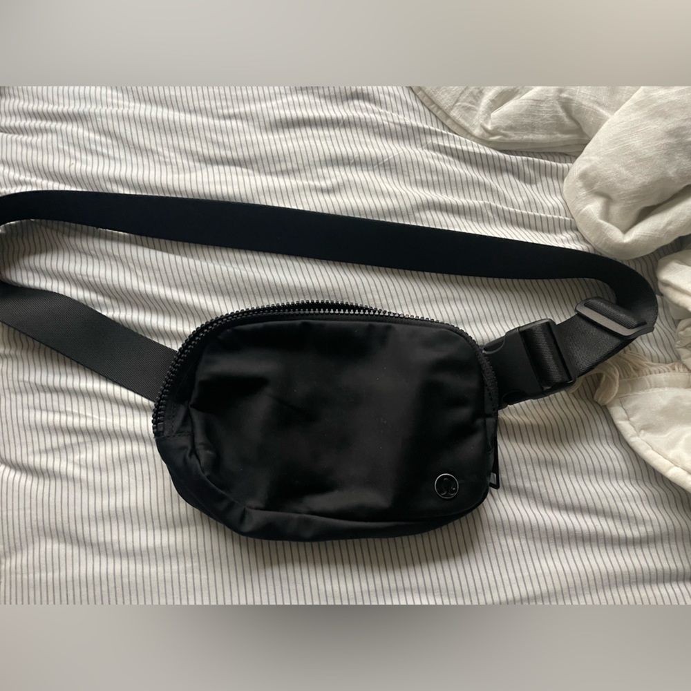 Lululemon Belt Bag